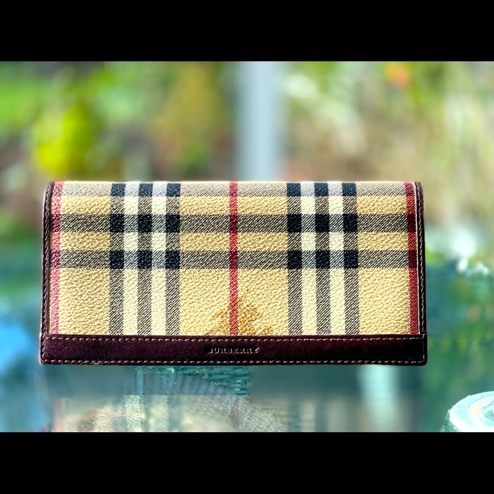 Burberry wallet